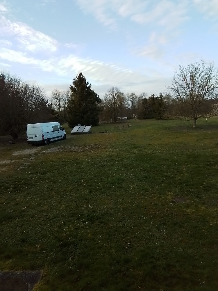Aire camping-car à Somme-Tourbe (51600) - Photo 1
